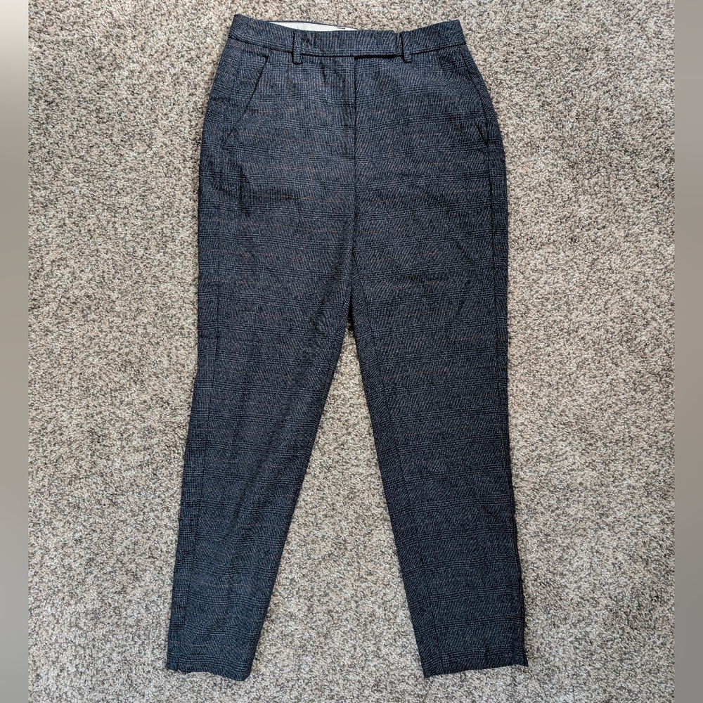 EUC Marks & Spencer Women's Twill Dress Pants, Navy Dark Grey, US 6 Short